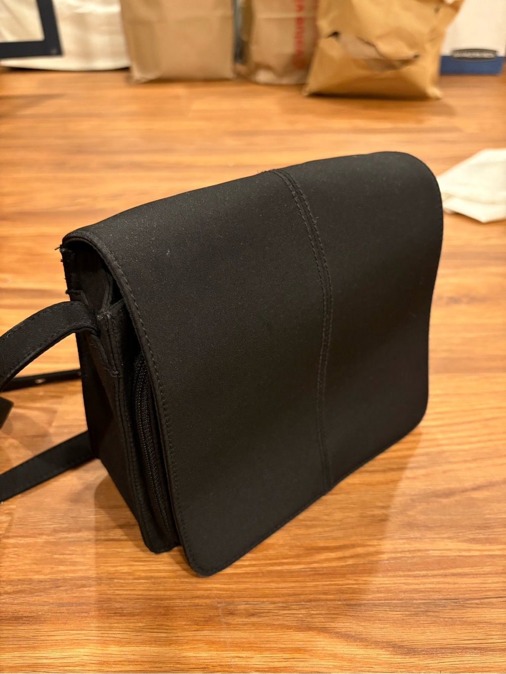 Vintage Liz Claiborne Black Side Body Bag